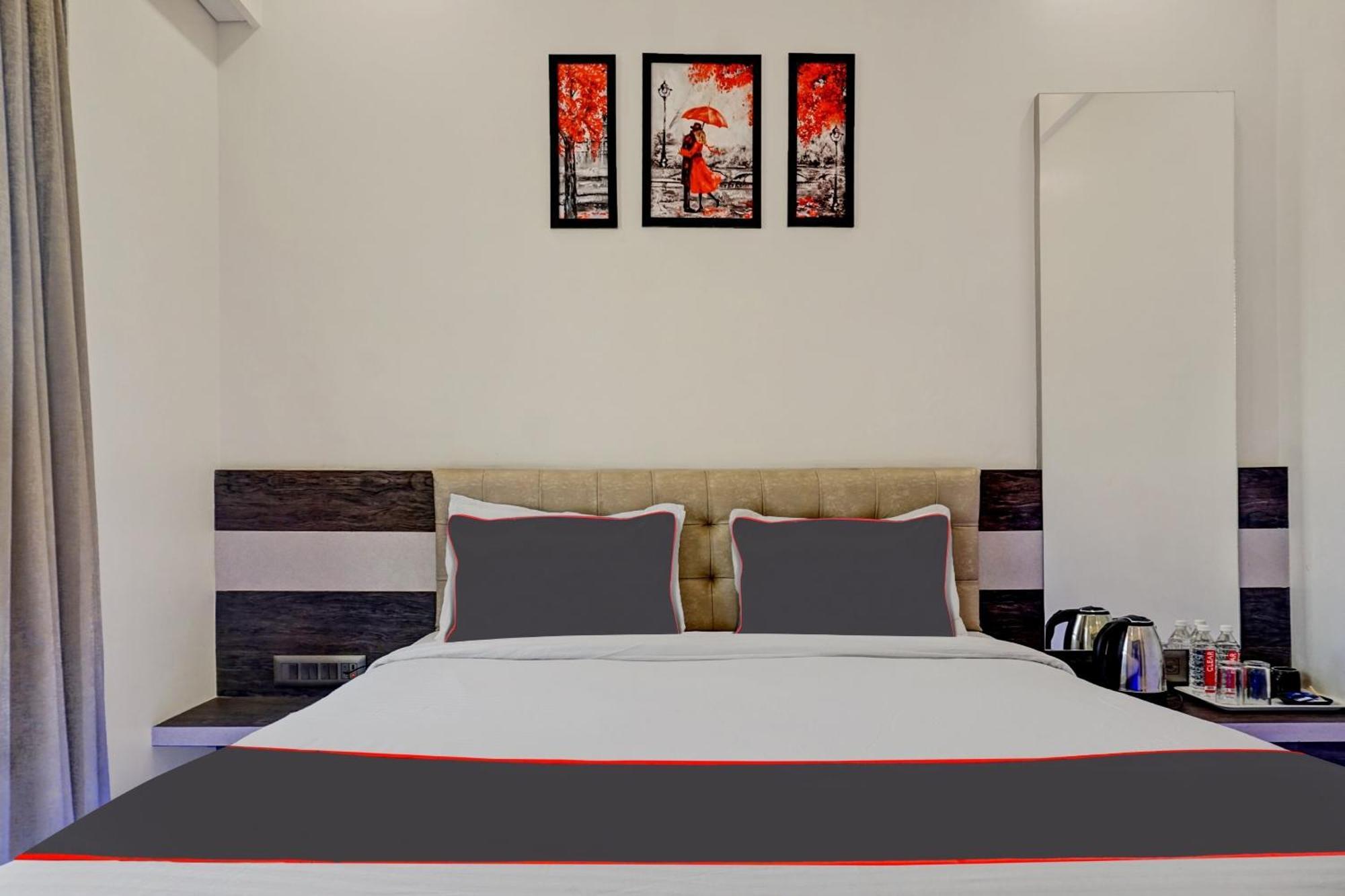 Super Townhouse Poona Royal Ξενοδοχείο Pimpri-Chinchwad Εξωτερικό φωτογραφία