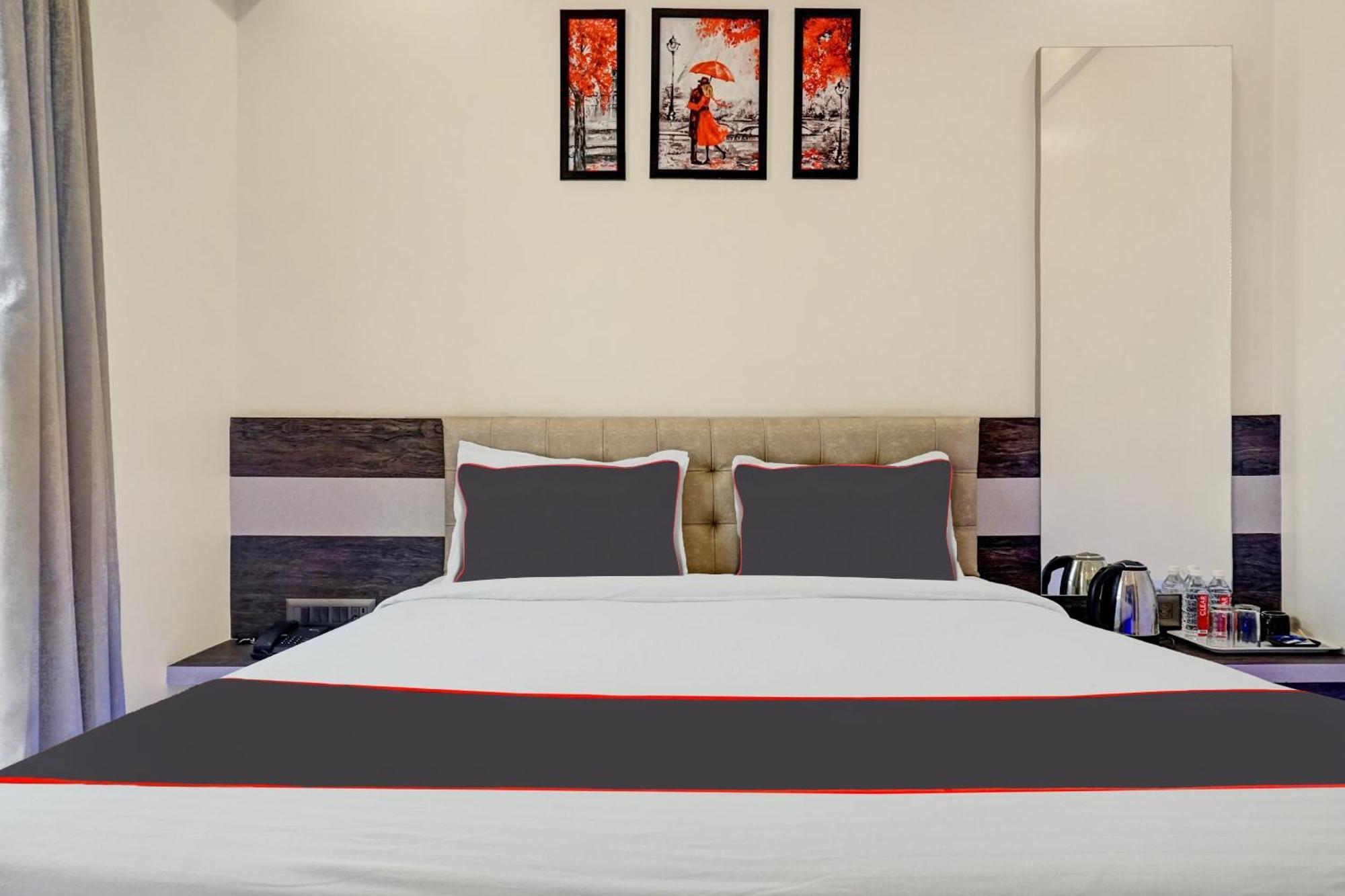 Super Townhouse Poona Royal Ξενοδοχείο Pimpri-Chinchwad Εξωτερικό φωτογραφία